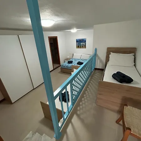 Nicanda- 100 Mt Dal Mare- Giardino *