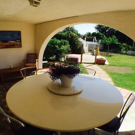 Nicanda- 100 Mt Dal Mare- Giardino Ferienhaus *