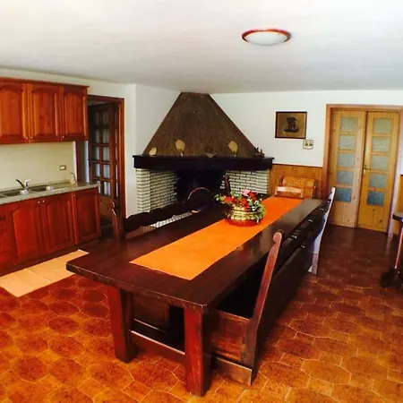 Nicanda- 100 Mt Dal Mare- Giardino