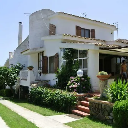 Ferienhaus Nicanda- 100 Mt Dal Mare- Giardino