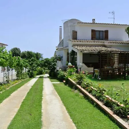 Nicanda- 100 Mt Dal Mare- Giardino Porto Columbu - Perd'E Sali