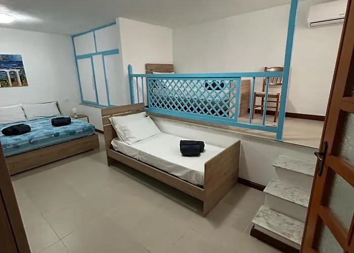 Nicanda- 100 Mt Dal Mare- Giardino