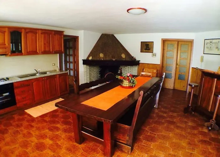 Nicanda- 100 Mt Dal Mare- Giardino